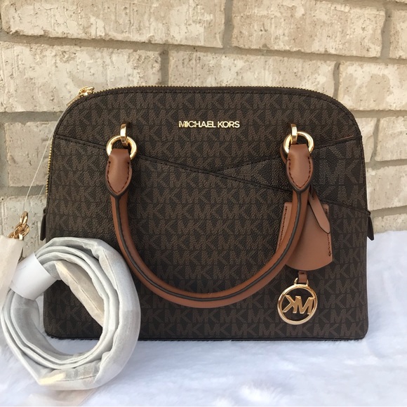 Michael Kors Purse And Wallet - Picture 4 of 11